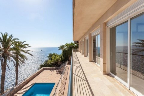 Villa for sale in Alicante, Spain 7 bedrooms, 1200 sq.m. No. 44980 - photo 5