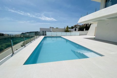 Villa for sale in Moraira, Alicante, Spain 4 bedrooms, 257 sq.m. No. 43557 - photo 3