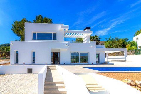 Villa for sale in Javea, Alicante, Spain 3 bedrooms, 200 sq.m. No. 45988 - photo 1