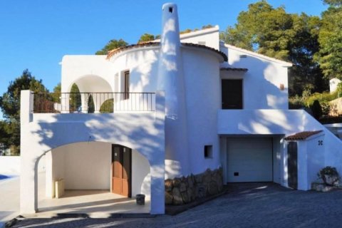 Villa for sale in Moraira, Alicante, Spain 4 bedrooms, 200 sq.m. No. 43578 - photo 5