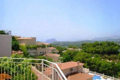 Villa for sale in Moraira, Alicante, Spain 4 bedrooms, 320 sq.m. No. 45882 - photo 5