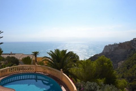 Villa for sale in Javea, Alicante, Spain 4 bedrooms, 156 sq.m. No. 45688 - photo 5