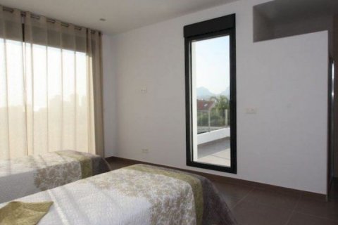 Villa for sale in Alicante, Spain 4 bedrooms, 300 sq.m. No. 46380 - photo 5