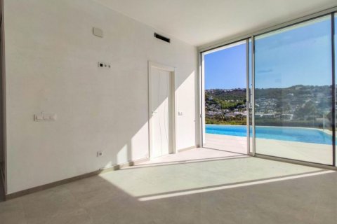 Villa for sale in Moraira, Alicante, Spain 3 bedrooms, 492 sq.m. No. 44290 - photo 9