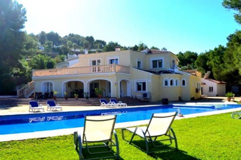 Villa for sale in Javea, Alicante, Spain 8 bedrooms, 544 sq.m. No. 42809 - photo 1