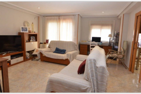 Apartment for sale in Benidorm, Alicante, Spain 4 bedrooms, 152 sq.m. No. 44277 - photo 2