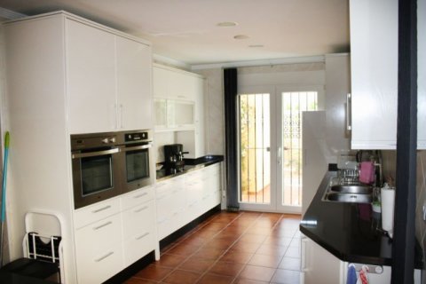 Villa for sale in Calpe, Alicante, Spain 5 bedrooms, 300 sq.m. No. 45607 - photo 8