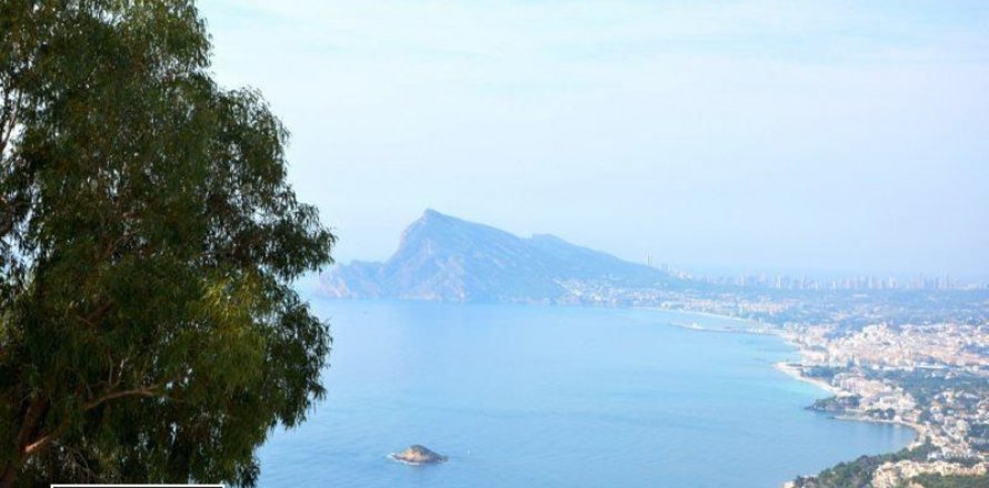 Villa in Altea, Alicante, Spain 4 bedrooms, 400 sq.m. No. 45486