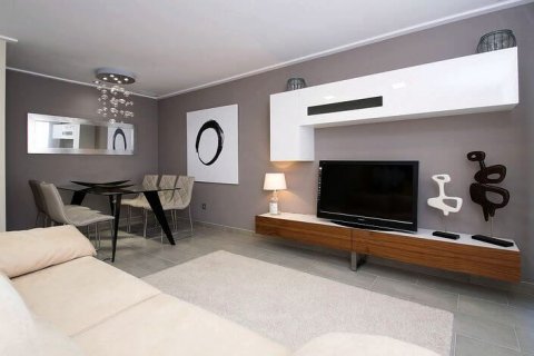 Townhouse for sale in El Campello, Alicante, Spain 3 bedrooms, 180 sq.m. No. 43330 - photo 5