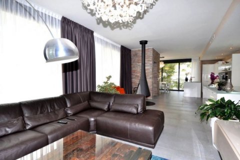 Villa for sale in Zona Altea Hills, Alicante, Spain 3 bedrooms, 281 sq.m. No. 45629 - photo 7