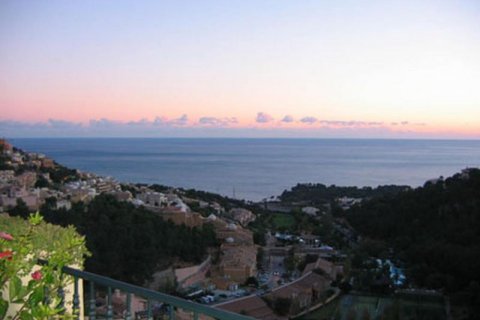 Villa for sale in Altea, Alicante, Spain 4 bedrooms, 180 sq.m. No. 41698 - photo 3