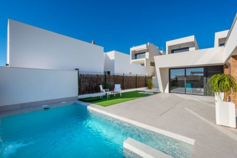 Villa for sale in Quesada, Jaen, Spain 3 bedrooms, 232 sq.m. No. 43298 - photo 3