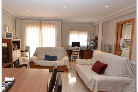 Apartment for sale in Benidorm, Alicante, Spain 4 bedrooms, 152 sq.m. No. 44277 - photo 1