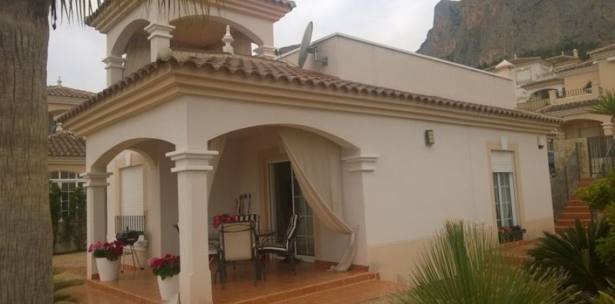 Villa in Polop, Alicante, Spain 3 bedrooms, 128 sq.m. No. 44345