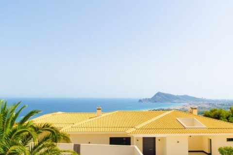 Villa for sale in Altea, Alicante, Spain 5 bedrooms, 365 sq.m. No. 43715 - photo 9