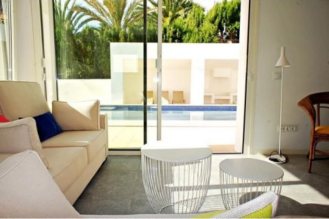 Villa for sale in Moraira, Alicante, Spain 4 bedrooms, 206 sq.m. No. 43697 - photo 7