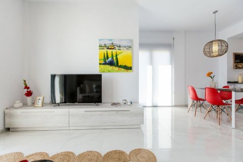 Villa for sale in Rojales, Alicante, Spain 3 bedrooms, 163 sq.m. No. 42019 - photo 5