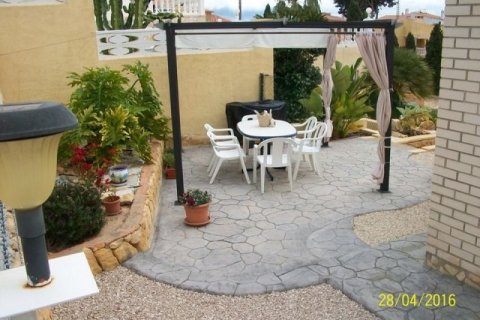 Villa for sale in La Nucia, Alicante, Spain 3 bedrooms, 320 sq.m. No. 45359 - photo 9