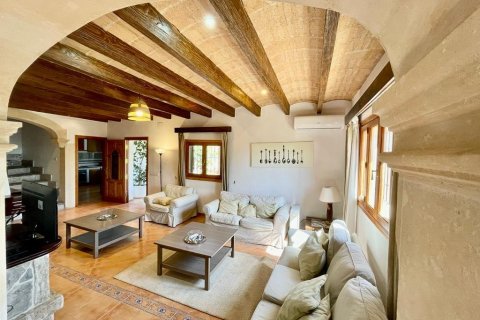 Finca for sale in Llubi, Mallorca, Spain 4 bedrooms, 245 sq.m. No. 46777 - photo 7