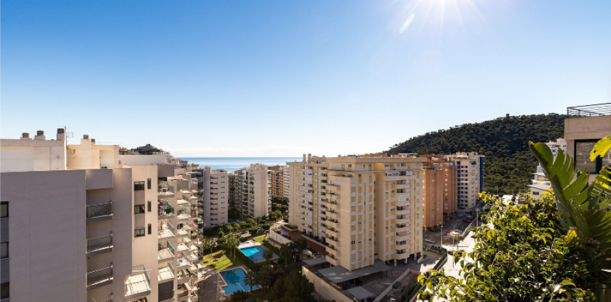 Penthouse in La Cala, Alicante, Spain 3 bedrooms, 180 sq.m. No. 42672