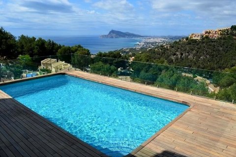 Villa for sale in Altea, Alicante, Spain 4 bedrooms, 916 sq.m. No. 44892 - photo 3