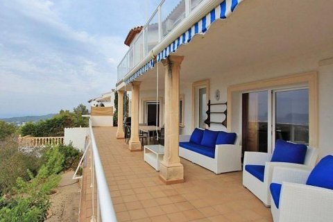 Villa for sale in Javea, Alicante, Spain 4 bedrooms, 242 sq.m. No. 45061 - photo 3