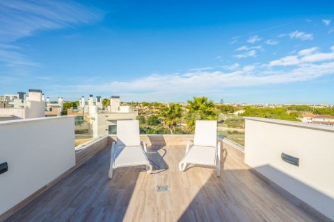 Villa for sale in Alicante, Spain 3 bedrooms, 167 sq.m. No. 44526 - photo 5