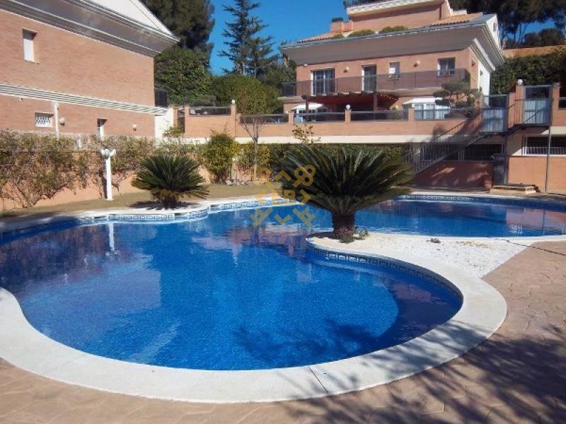 House for sale in Salou, Tarragona, Spain from Estate Barcelona 6