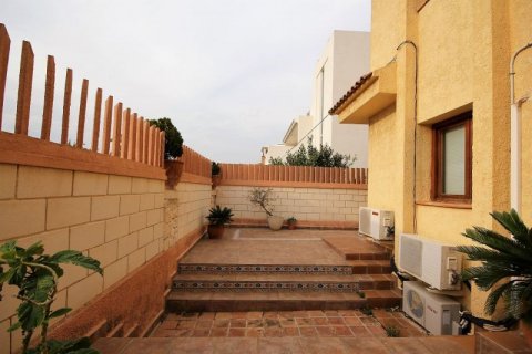 Villa for sale in Alfaz del Pi, Alicante, Spain 4 bedrooms, 184 sq.m. No. 43891 - photo 8