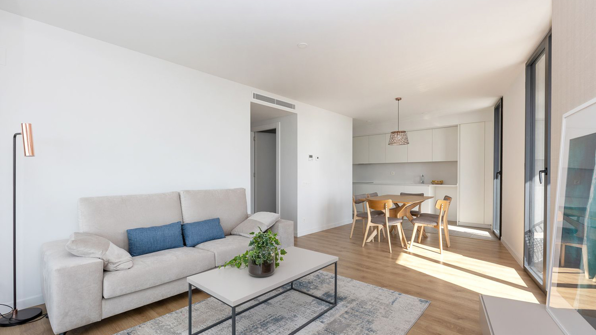 Marina Living a Barcelona, Spagna N° 40983