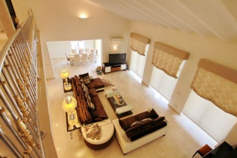 Villa for sale in Altea, Alicante, Spain 7 bedrooms, 740 sq.m. No. 43637 - photo 8