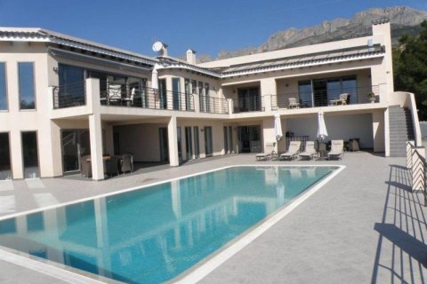 Villa for sale in Altea, Alicante, Spain 4 bedrooms, 800 sq.m. No. 44383 - photo 1