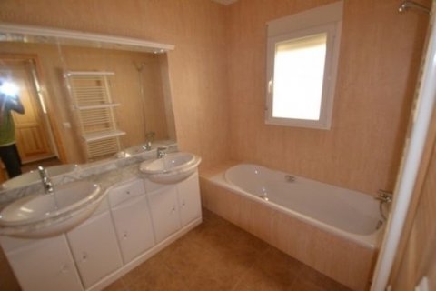 Villa for sale in Javea, Alicante, Spain 3 bedrooms, 159 sq.m. No. 45902 - photo 8