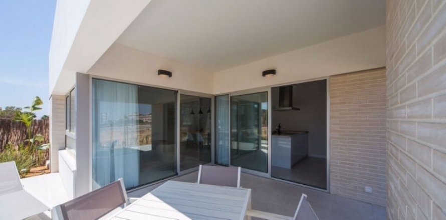 Apartment in Alicante, Spain 2 bedrooms, 74 sq.m. No. 46077