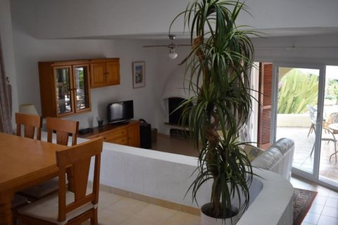 Villa for sale in La Nucia, Alicante, Spain 3 bedrooms, 178 sq.m. No. 41701 - photo 9