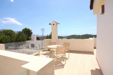 Villa for sale in Polop, Alicante, Spain 3 bedrooms, 168 sq.m. No. 42165 - photo 8