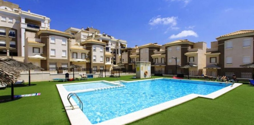 Apartment in Santa Pola, Alicante, Spain 3 bedrooms, 85 sq.m. No. 43366