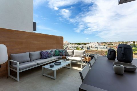 Penthouse for sale in La Zenia, Alicante, Spain 3 bedrooms, 198 sq.m. No. 44638 - photo 1