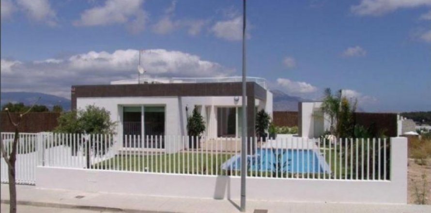 Villa in Polop, Alicante, Spain 3 bedrooms, 108 sq.m. No. 45908