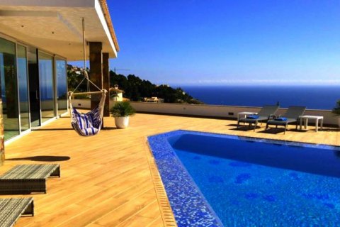 Villa for sale in Altea, Alicante, Spain 7 bedrooms, 1.2 sq.m. No. 43522 - photo 4