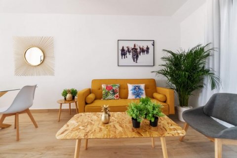 Townhouse for sale Torrevieja, Alicante, Spain 2 bedrooms, 131 sq.m. No. 42389 - photo 9