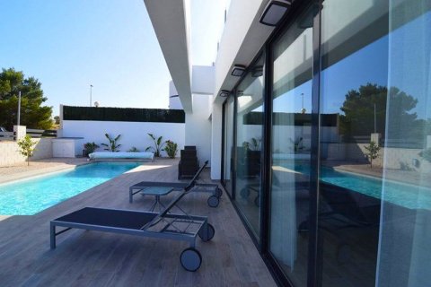 Villa for sale in Polop, Alicante, Spain 4 bedrooms, 300 sq.m. No. 42905 - photo 3