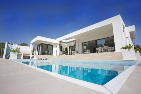 Villa for sale in Moraira, Alicante, Spain 3 bedrooms, 197 sq.m. No. 43939 - photo 1