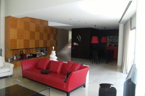 Villa for sale in Alicante, Spain 5 bedrooms, 900 sq.m. No. 44941 - photo 7