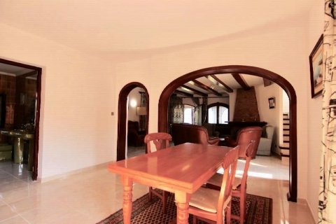 Villa for sale in Denia, Alicante, Spain 3 bedrooms, 264 sq.m. No. 42462 - photo 9