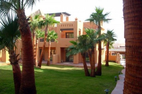 Townhouse for sale in Torrevieja, Alicante, Spain 2 bedrooms, 157 sq.m. No. 43849 - photo 2