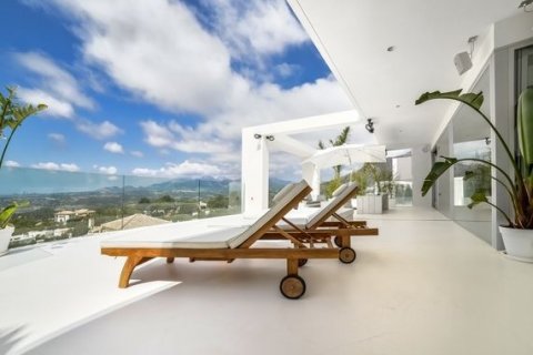 Villa for sale in Altea, Alicante, Spain 4 bedrooms, 420 sq.m. No. 43912 - photo 1