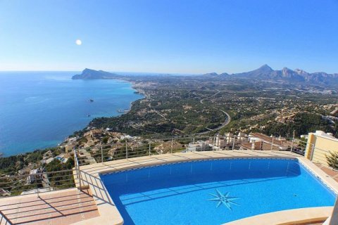 Villa for sale in Altea, Alicante, Spain 4 bedrooms, 450 sq.m. No. 43590 - photo 5