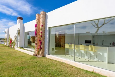 Villa for sale on Ibiza, Spain 5 bedrooms, 421 sq.m. No. 45318 - photo 6