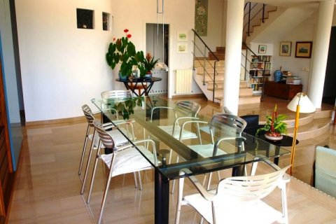 Villa for sale in Javea, Alicante, Spain 3 bedrooms, 200 sq.m. No. 43601 - photo 8